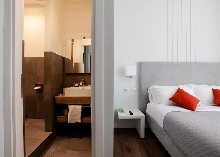 Eighty Four Luxury Rooms
